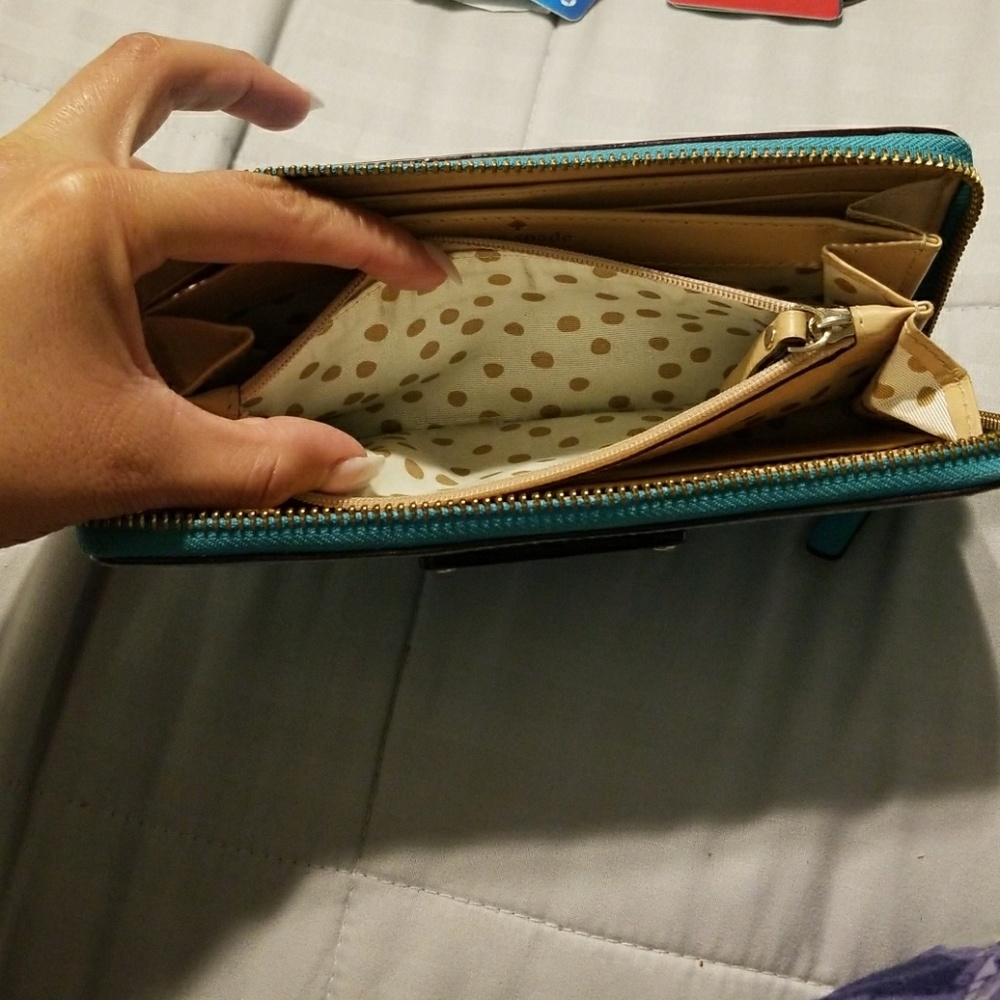 KATE SPADE LEATHER WALLET - Picture 6 of 8